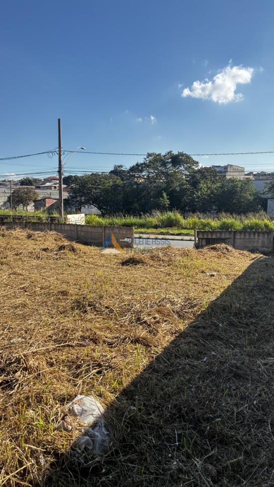 area-aluguel-alterosa-av-juiz-marco-tulio-isaac-1057919